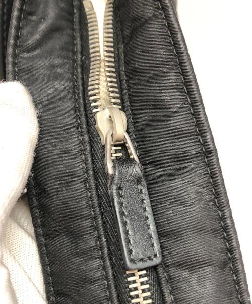 GUCCI（グッチ）GUCCI (グッチ) GGキャンバスショルダーバッグ ブラックの古着・服飾アイテム