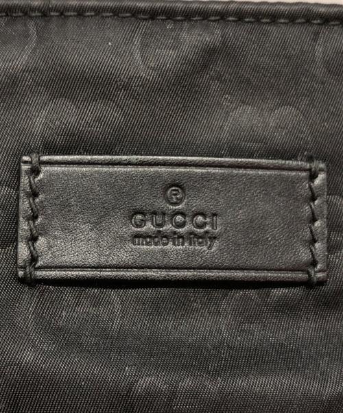 GUCCI（グッチ）GUCCI (グッチ) GGキャンバスショルダーバッグ ブラックの古着・服飾アイテム