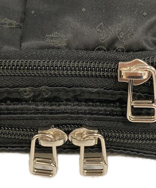 POTR（ピー・オー・ティー・アール）POTR (ピー・オー・ティー・アール) MONOGRAM WSIST BAG ブラックの古着・服飾アイテム