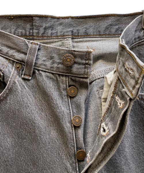 LEVI'S（リーバイス）LEVI'S (リーバイス) 90's 501先染めデニムパンツ グレー サイズ:W33の古着・服飾アイテム