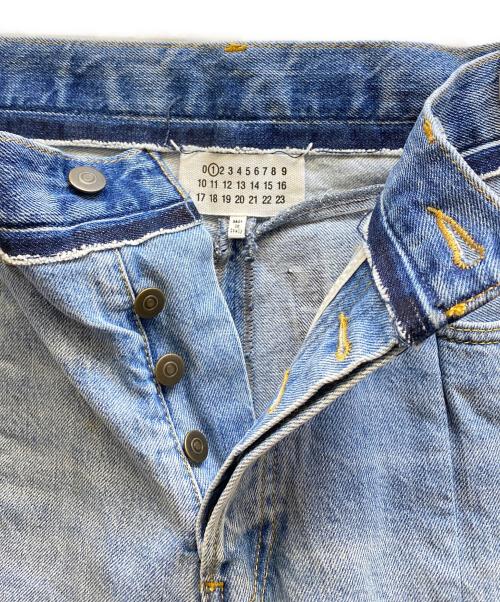 Maison Margiela（メゾンマルジェラ）Maison Margiela (メゾンマルジェラ) 再構築カットオフデニムパンツ インディゴ サイズ:40の古着・服飾アイテム