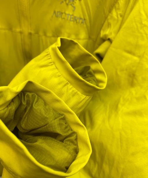 ARC'TERYX（アークテリクス）ARC'TERYX (アークテリクス) ATOM AR HOODY イエロー サイズ:Sの古着・服飾アイテム