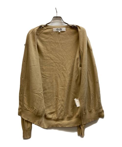 PLAY COMME des GARCONS（プレイコムデギャルソン）PLAY COMME des GARCONS (プレイコムデギャルソン) V-Neck Cardigan ベージュ サイズ:Lの古着・服飾アイテム
