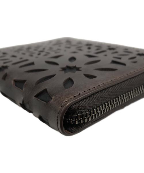 genten（ゲンテン）genten (ゲンテン) マルチカットワークミニ ミニ財布 ブラウンの古着・服飾アイテム
