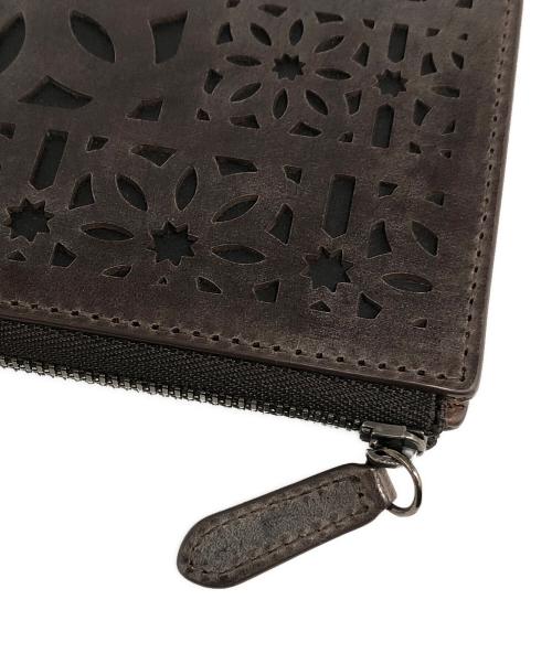 genten（ゲンテン）genten (ゲンテン) マルチカットワークミニ ミニ財布 ブラウンの古着・服飾アイテム