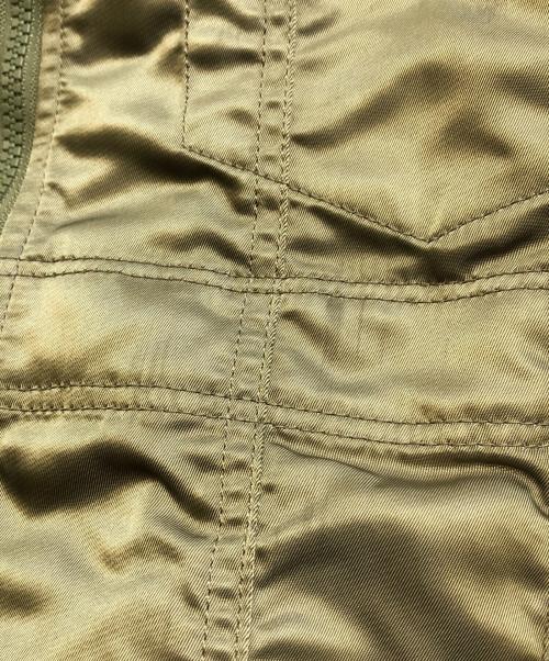 WHITE MOUNTAINEERING（ホワイトマウンテ二アニング）WHITE MOUNTAINEERING (ホワイトマウンテ二アニング) フライトジャケット グリーン サイズ:1の古着・服飾アイテム