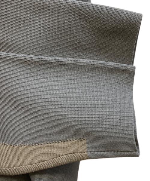 TOMORROW LAND tricot（トゥモローランド トリコ）TOMORROW LAND tricot (トゥモローランド トリコ) ポリエステルミラノリブVネックデザインカーディガン グレー サイズ:Sの古着・服飾アイテム