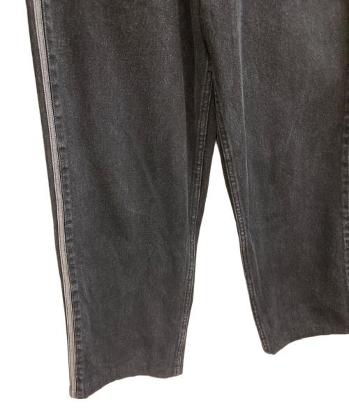 adidas（アディダス）adidas (アディダス) デニム ファイヤーバード パンツ ブラック サイズ:32の古着・服飾アイテム