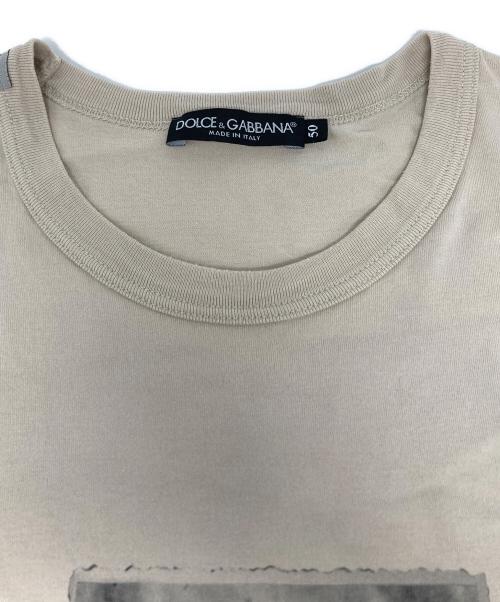 DOLCE & GABBANA（ドルチェ＆ガッバーナ）DOLCE & GABBANA (ドルチェ＆ガッバーナ) フォトプリントTシャツ / JT-G8DZ2T ベージュ サイズ:50の古着・服飾アイテム