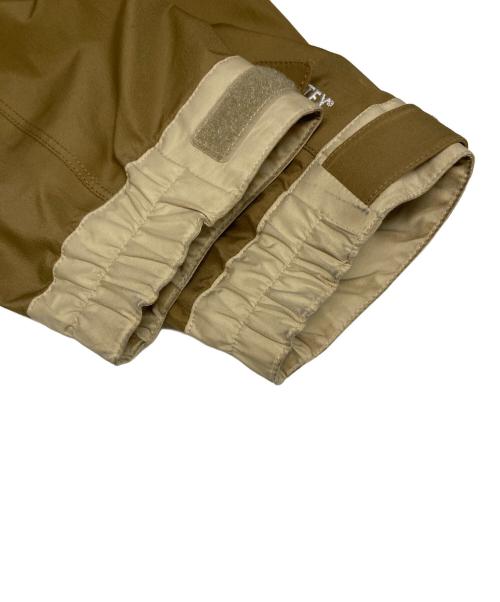 stussy（ステューシー）stussy (ステューシー) TACTICS FIELD JACKET GORE-TEX ベージュ サイズ:XLの古着・服飾アイテム