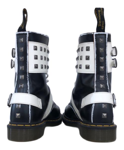 Dr.Martens（ドクターマーチン）Dr.Martens (ドクターマーチン) JOSKA STUD 10ホールブーツ ブラック×ホワイト サイズ:UK9の古着・服飾アイテム