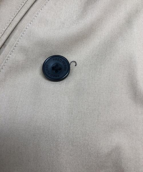 FRED PERRY（フレッドペリー）FRED PERRY (フレッドペリー) トレンチコート/F2563 ベージュ サイズ:Sの古着・服飾アイテム