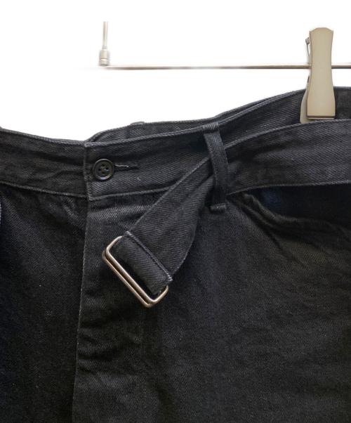COMOLI（コモリ）COMOLI (コモリ) デニム ベルテッドパンツ ブラック サイズ:2の古着・服飾アイテム