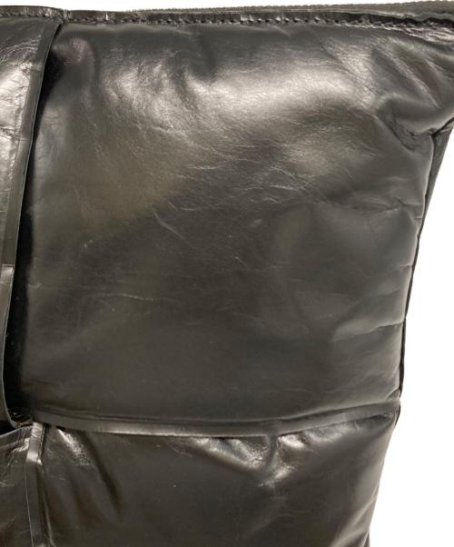 BOTTEGA VENETA（ボッテガベネタ）BOTTEGA VENETA (ボッテガベネタ) マキシイントレチャートクラッチバッグ ブラックの古着・服飾アイテム