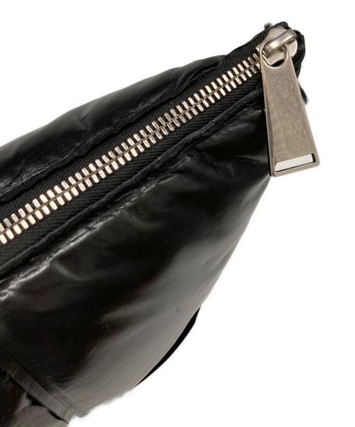 BOTTEGA VENETA（ボッテガベネタ）BOTTEGA VENETA (ボッテガベネタ) マキシイントレチャートクラッチバッグ ブラックの古着・服飾アイテム