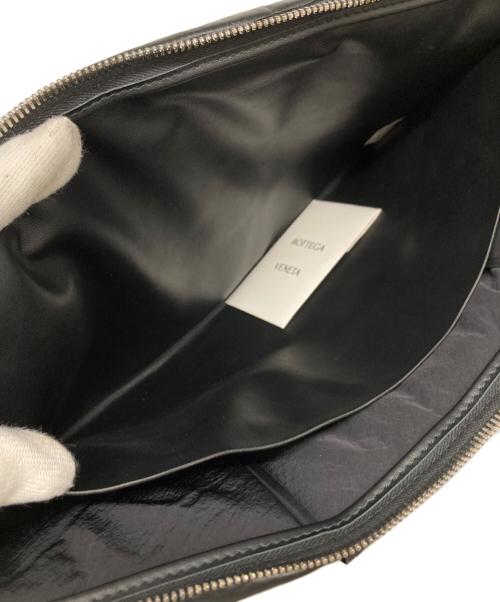 BOTTEGA VENETA（ボッテガベネタ）BOTTEGA VENETA (ボッテガベネタ) マキシイントレチャートクラッチバッグ ブラックの古着・服飾アイテム