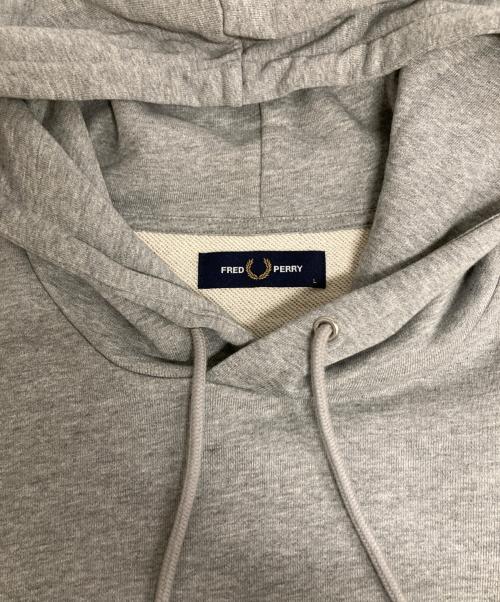 FRED PERRY（フレッドペリー）FRED PERRY (フレッドペリー) Tipped Hooded Sweatshirt	/ M2643 グレー サイズ:Lの古着・服飾アイテム