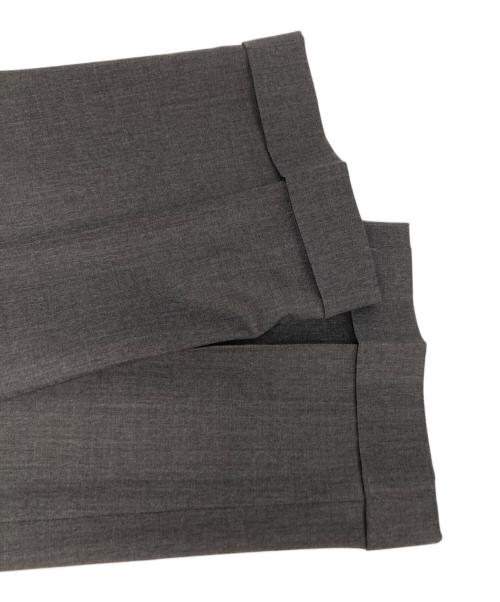 Brilla per il gusto（ブリッラ ペル イルグースト）Brilla per il gusto (ブリッラ ペル イルグースト) LORO PIANA FABRIC 1プリーツスラックス グレー サイズ:44の古着・服飾アイテム