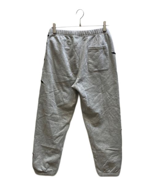 SUPREME（シュプリーム）SUPREME (シュプリーム) Raised Embroidery Sweatpant グレー サイズ:Smallの古着・服飾アイテム