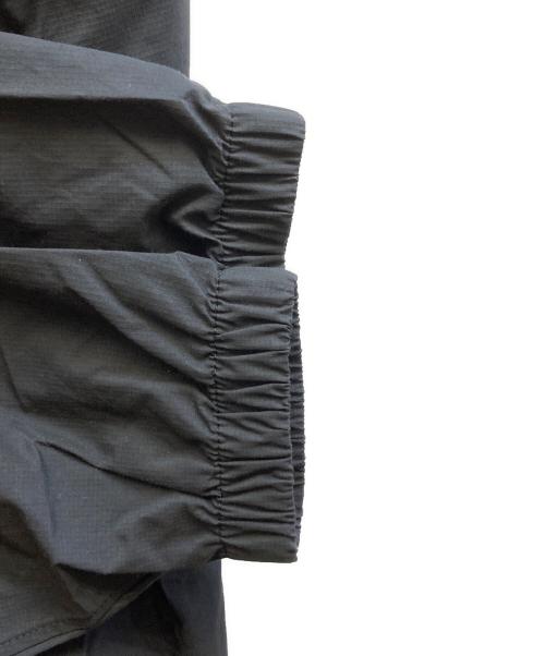 CANADA GOOSE（カナダグース）CANADA GOOSE (カナダグース) ヘインズハーフジッププルオーバー/2468MBA ブラック サイズ:M 未使用品の古着・服飾アイテム