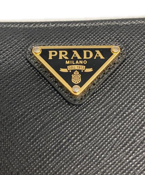 PRADA（プラダ）PRADA (プラダ) サフィアーノトライアングル財布/1ML018 ブラックの古着・服飾アイテム