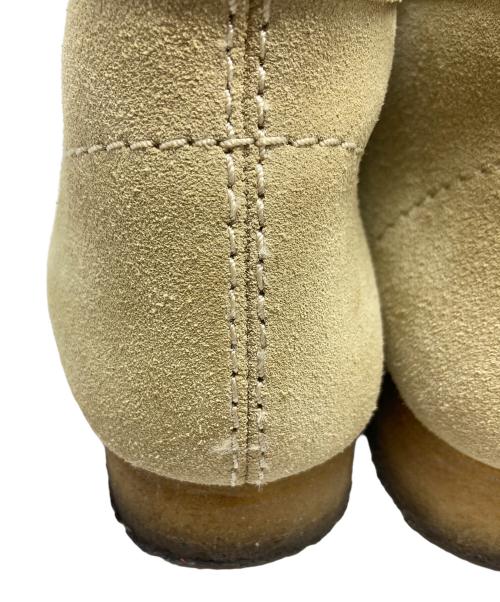 CLARKS（クラークス）CLARKS (クラークス) ワラビーブーツ ベージュ サイズ:26.5cmの古着・服飾アイテム