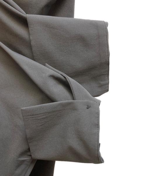 icB（アイシービー）icB (アイシービー) ヴィンテージスパンブロードバンドカラー長袖ブラウス/BLCYCW0417 グレー サイズ:4(9)の古着・服飾アイテム