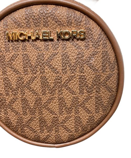 MICHAEL KORS（マイケル・コース）MICHAEL KORS (マイケル・コース) JET SET ITEM クロスボディ ウィズ テックアタッチ/35S5GTTC2B ベージュ サイズ:-の古着・服飾アイテム