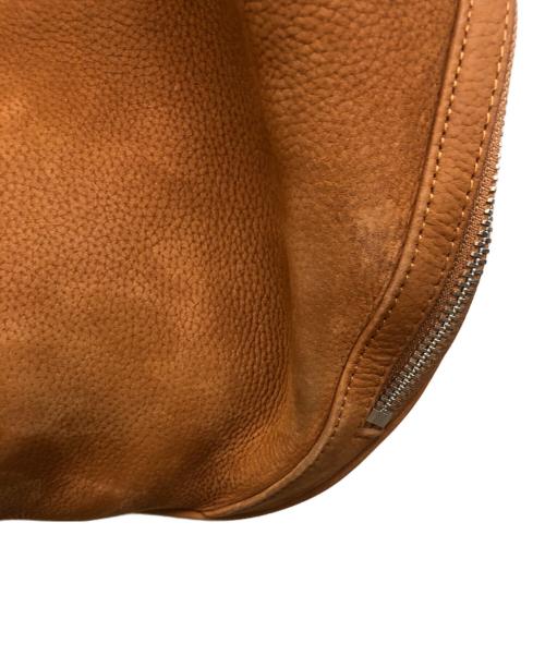 osoi（オソイ）OSOI (オソイ) Cargo Hobo ヌバックショルダーバッグ ブラウンの古着・服飾アイテム