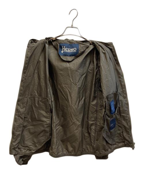 HERNO（ヘルノ）HERNO (ヘルノ) ｳｫｰﾀｰﾚﾍﾟﾚﾝﾄﾗｲﾄｳｪｲﾄﾅｲﾛﾝﾌｰﾃﾞｨｰﾌﾞﾙｿﾞﾝ//GI000486U-12686-7745 カーキ サイズ:44の古着・服飾アイテム
