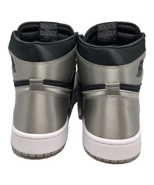 NIKE（ナイキ）NIKE (ナイキ) スニーカー/FD4810-010 シルバー×ブラック サイズ:UK8.5 未使用品の古着・服飾アイテム