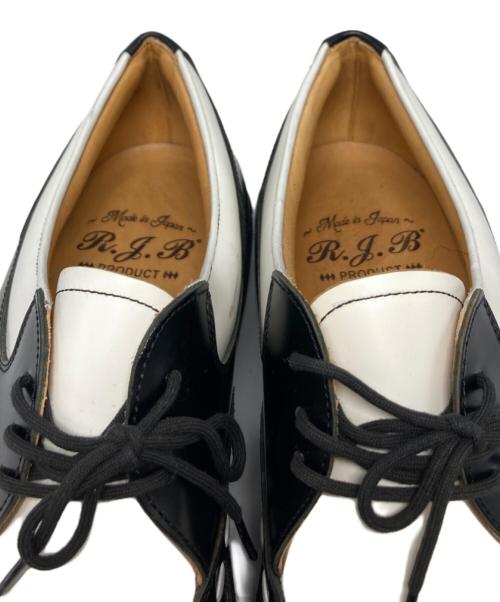 R.J.B（アールジェイビー）R.J.B (アールジェイビー) ローラバーシューズ ブラック×ホワイト サイズ:-の古着・服飾アイテム