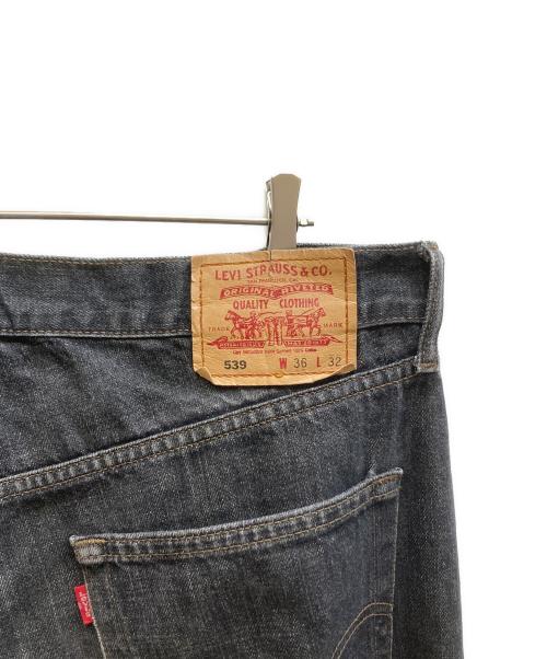 LEVI'S（リーバイス）LEVI'S (リーバイス) 539デニムパンツ / J24912 ブラック サイズ:W36 L32の古着・服飾アイテム