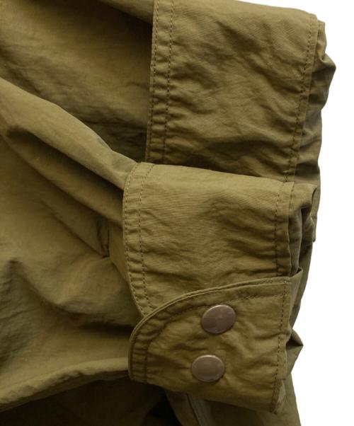 CMF OUTDOOR GARMENT（コンフィーアウトドアガーメント）CMF OUTDOOR GARMENT (コンフィーアウトドアガーメント) WIND BREAKER SHIRTS オリーブ サイズ:Mの古着・服飾アイテム