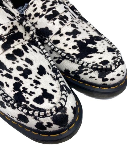 Dr.Martens（ドクターマーチン）Dr.Martens (ドクターマーチン) PENTON ローファーシューズ ホワイト×ブラック サイズ:UK8の古着・服飾アイテム