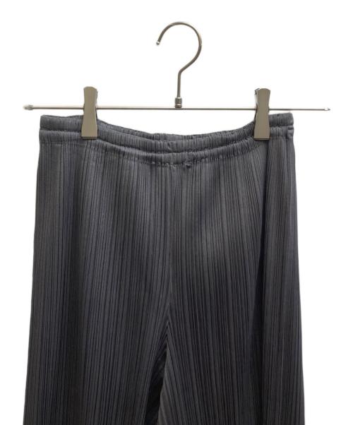 PLEATS PLEASE（プリーツプリーズ）PLEATS PLEASE (プリーツプリーズ) プリーツパンツ/PP04-JF643 グレー サイズ:2の古着・服飾アイテム