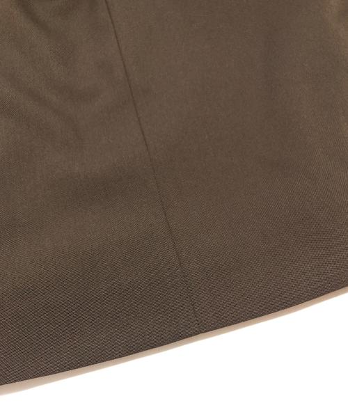 Noble（ノーブル）Noble (ノーブル) ストレートVネックワンピース ブラウン サイズ:36 未使用品の古着・服飾アイテム