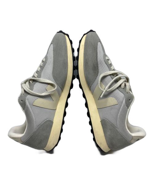 VEJA（ヴェジャ）VEJA (ヴェジャ) RIO BRANCO ALVEOMESH グレー サイズ:US11の古着・服飾アイテム