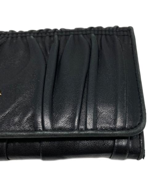 PRADA（プラダ）PRADA (プラダ) ギャザー長財布/1M1132 ブラック サイズ:-の古着・服飾アイテム