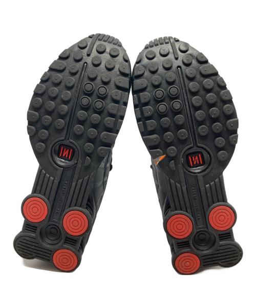 NIKE（ナイキ）NIKE (ナイキ) SHOX R4 BLACK/BLACK-BLACK-MAX ORANGE/AR3565-004 ブラック サイズ:US10.5の古着・服飾アイテム