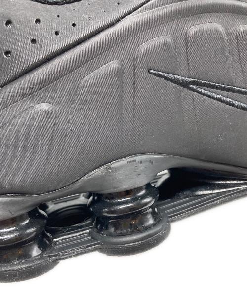 NIKE（ナイキ）NIKE (ナイキ) SHOX R4 BLACK/BLACK-BLACK-MAX ORANGE/AR3565-004 ブラック サイズ:US10.5の古着・服飾アイテム