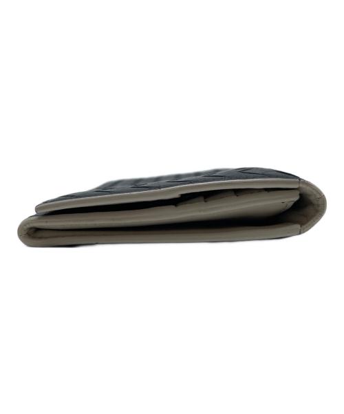 BOTTEGA VENETA（ボッテガベネタ）BOTTEGA VENETA (ボッテガベネタ) イントレチャート2つ折り長財布 ブラックの古着・服飾アイテム