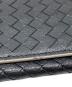 中古・古着 BOTTEGA VENETA (ボッテガベネタ) イントレチャート2つ折り長財布 ブラック：12000円