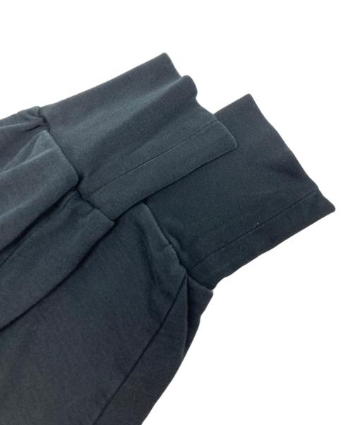 Conte（コンテ）Conte (コンテ) コットン オフショルダースウェット / 8512-222-0002 ブラック サイズ:-の古着・服飾アイテム