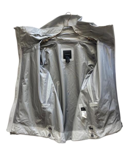 DESCENTE ALLTERRAIN（デザイント オルテライン）DESCENTE ALLTERRAIN (デザイント オルテライン) HARD SHELL JACKET “CREAS“ / DU5FWBA2M グレー サイズ:Lの古着・服飾アイテム