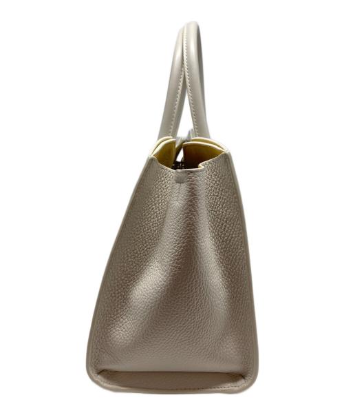 FURLA（フルラ）FURLA (フルラ) Genesi トートバッグ ホワイト サイズ:‐の古着・服飾アイテム