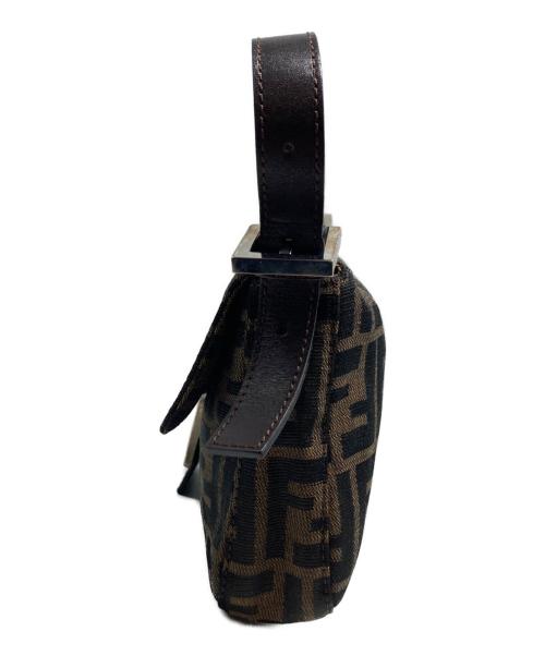 FENDI（フェンディ）FENDI (フェンディ) ズッカ柄ショルダーバッグ ブラウンの古着・服飾アイテム