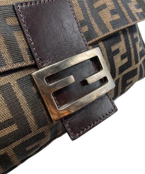 FENDI（フェンディ）FENDI (フェンディ) ズッカ柄ショルダーバッグ ブラウンの古着・服飾アイテム
