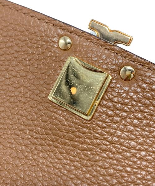 TORY BURCH（トリーバーチ）TORY BURCH (トリーバーチ) BRITTEN ENVELOPE WALLET ブラウンの古着・服飾アイテム
