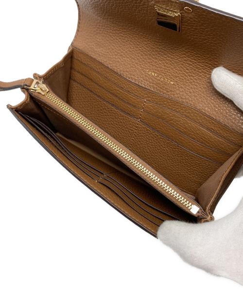 TORY BURCH（トリーバーチ）TORY BURCH (トリーバーチ) BRITTEN ENVELOPE WALLET ブラウンの古着・服飾アイテム